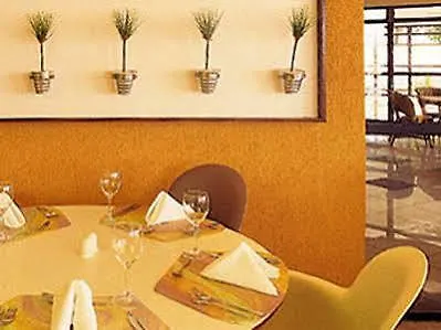 Iate Plaza - Flat 312 Particular